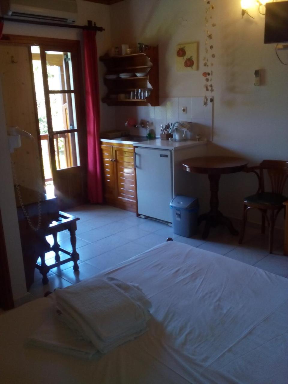 Appartamento Pansion Matoula Città di Skiathos Esterno foto