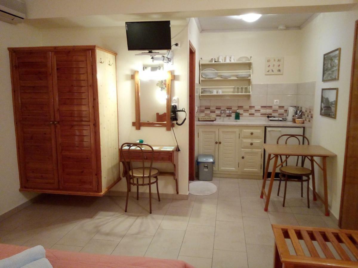 Appartamento Pansion Matoula Città di Skiathos Esterno foto