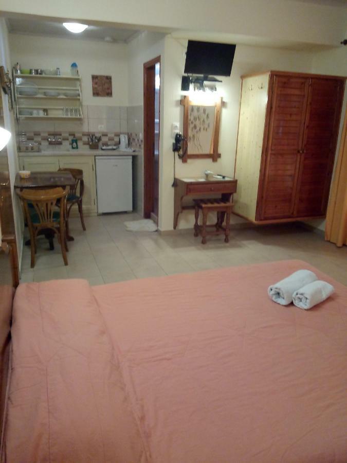 Appartamento Pansion Matoula Città di Skiathos Esterno foto